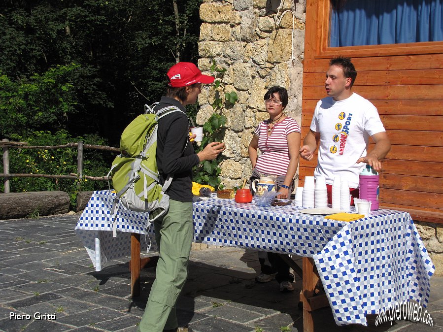 02 Ottima colazione rustica di benvenuto.jpg